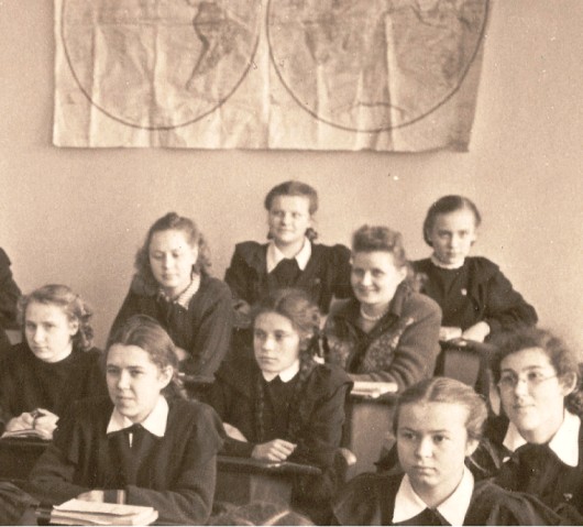 Школа № 187. Уителя с классом. Фото 1949