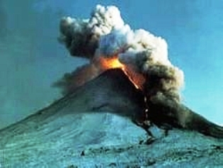 Извержение вулкана Эбеко в 2009 г.