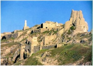 Древняя крепость Кемах. Соврем. фото